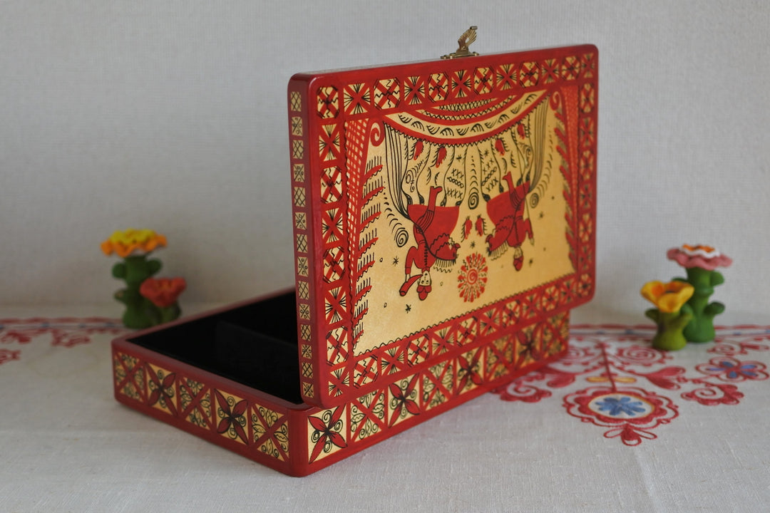 アルハンゲリスクの木箱　メゼン塗　赤い馬