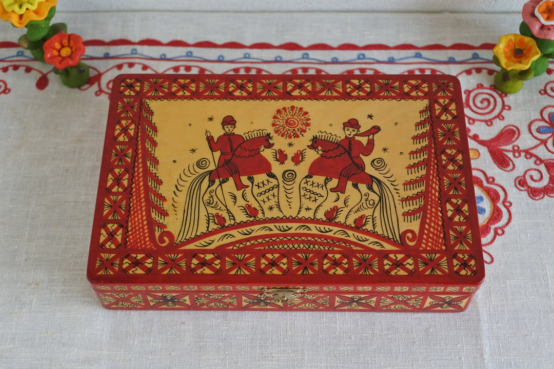 アルハンゲリスクの木箱　メゼン塗　赤い馬