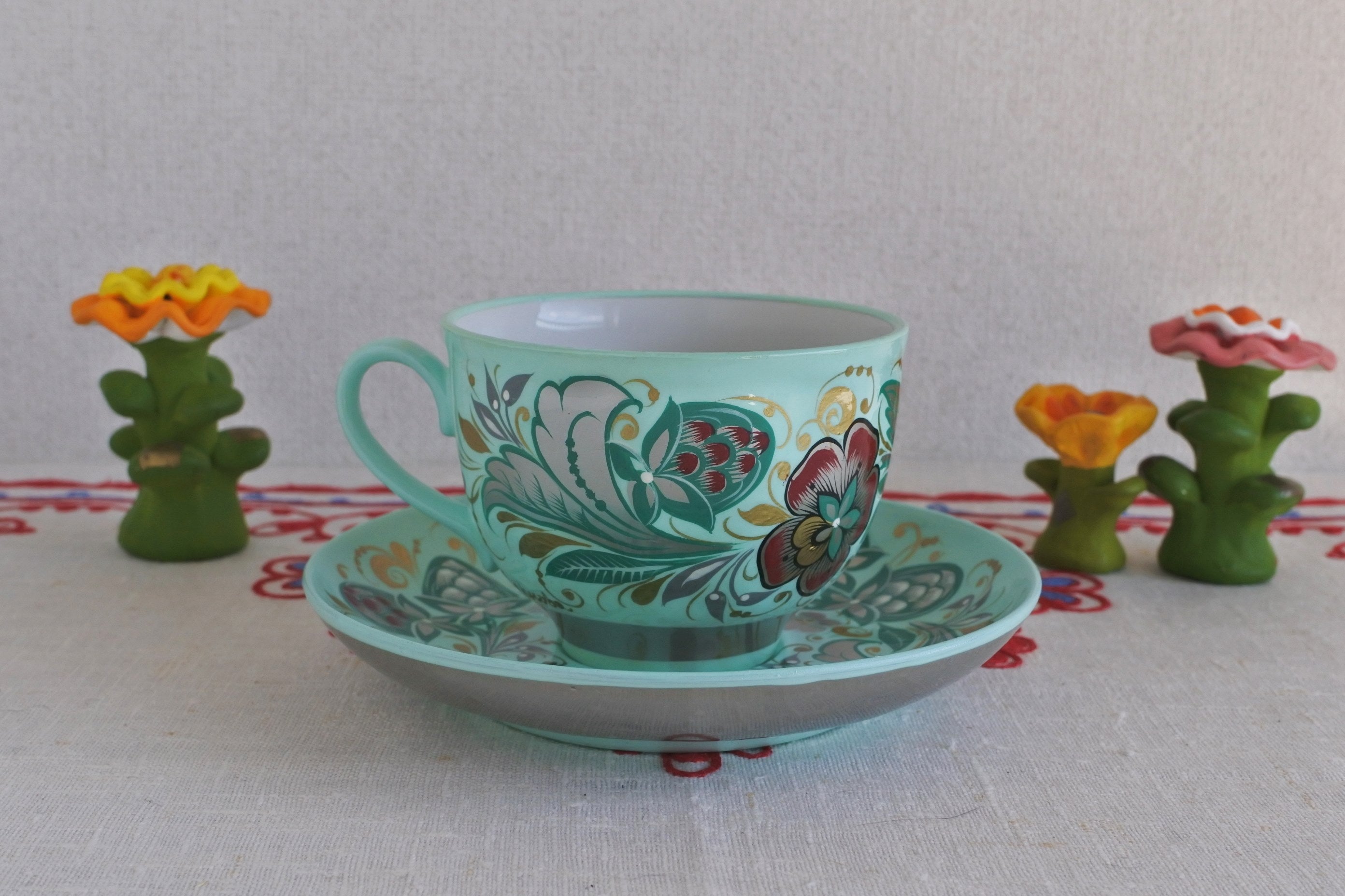 陶器 ホフロマ工房の陶磁器 カップ&ソーサー 極楽鳥 ロシアの食器 ロシア