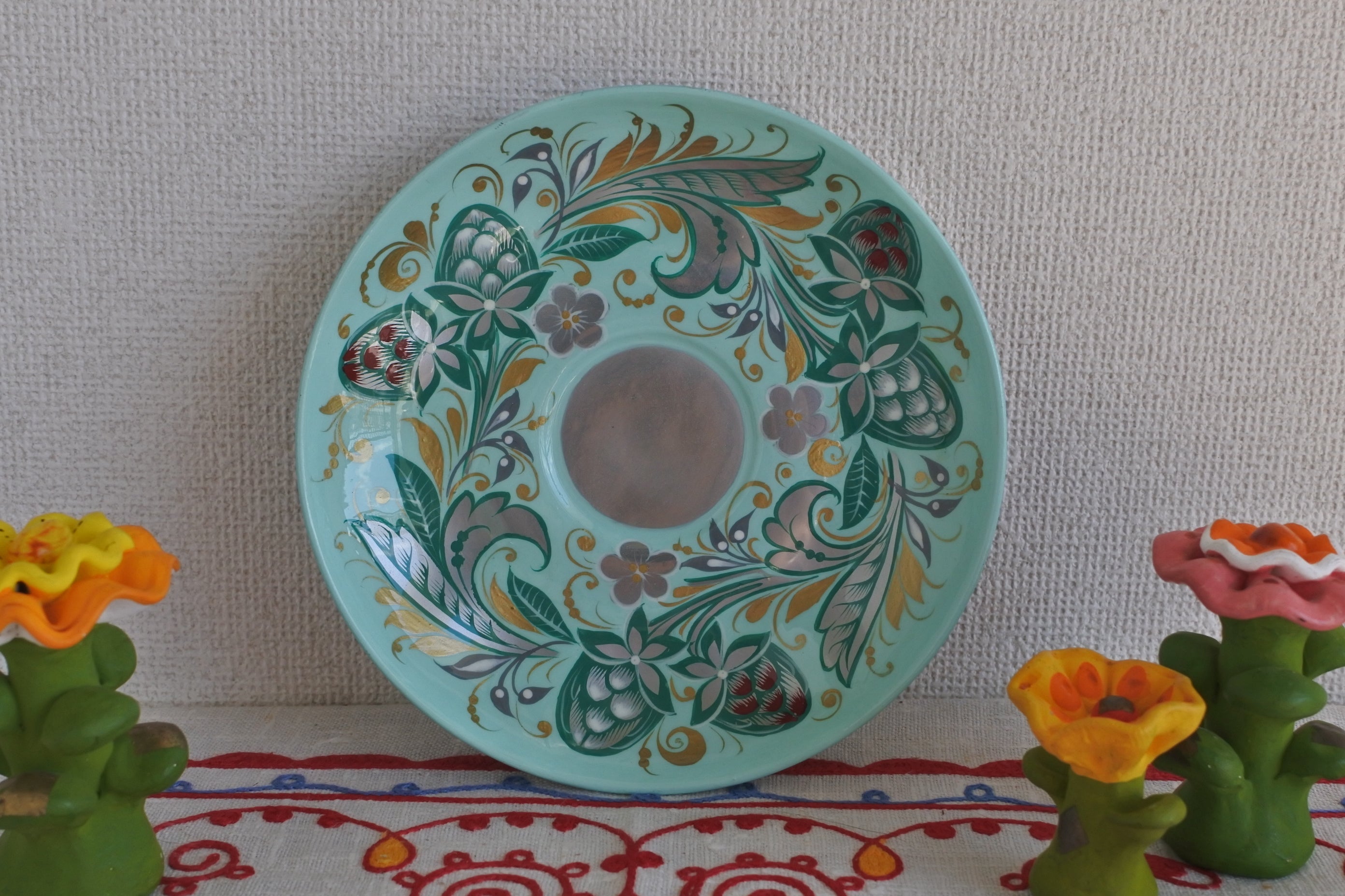 植物イラストの陶磁器プレート ホフロマ工房の陶磁器 カップ&ソーサー 極楽鳥 ロシアの食器 ロシア