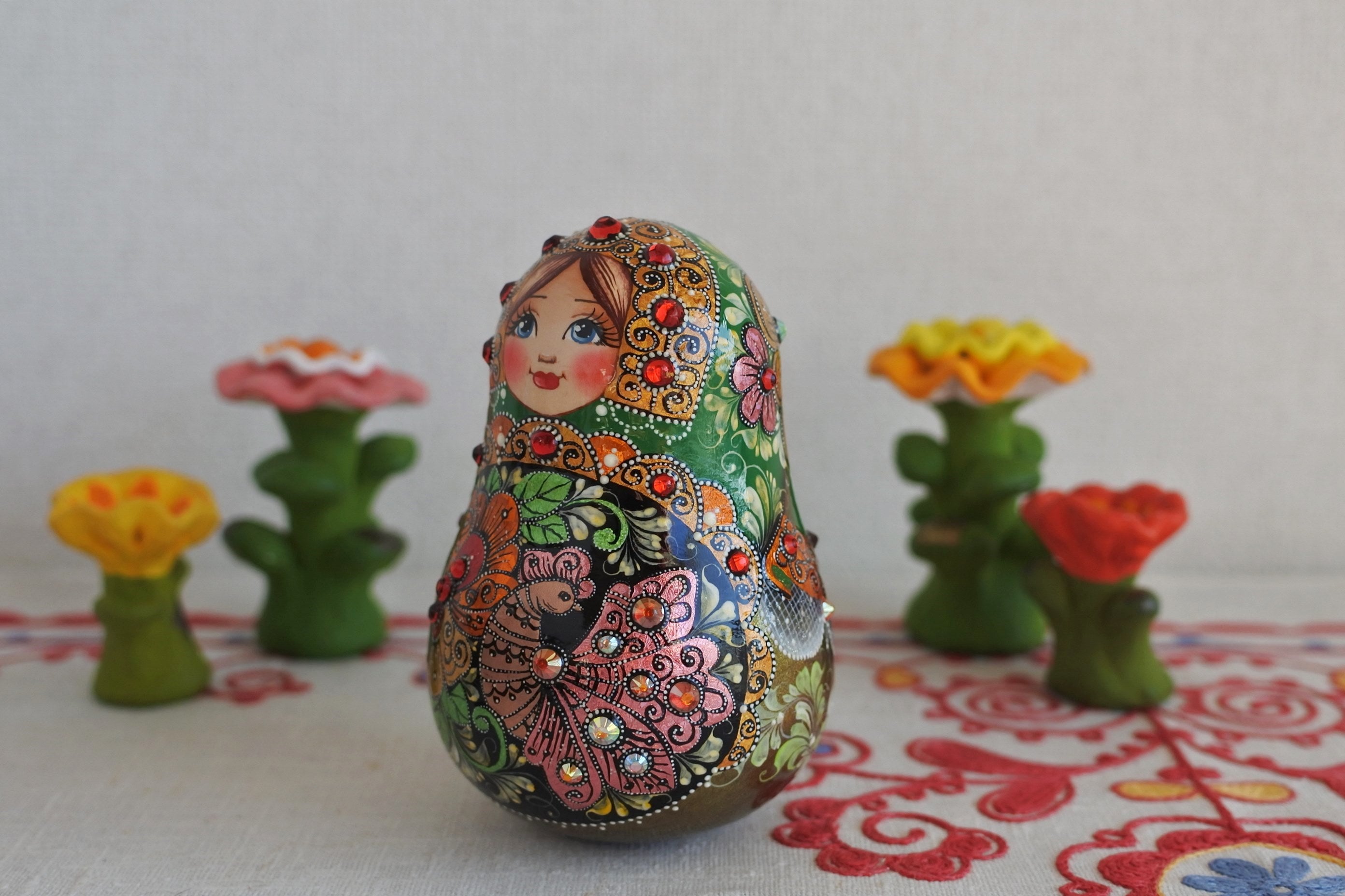 スベトラーナ・ジュルキナの起き上がりこぼし 鳳凰 グリーン