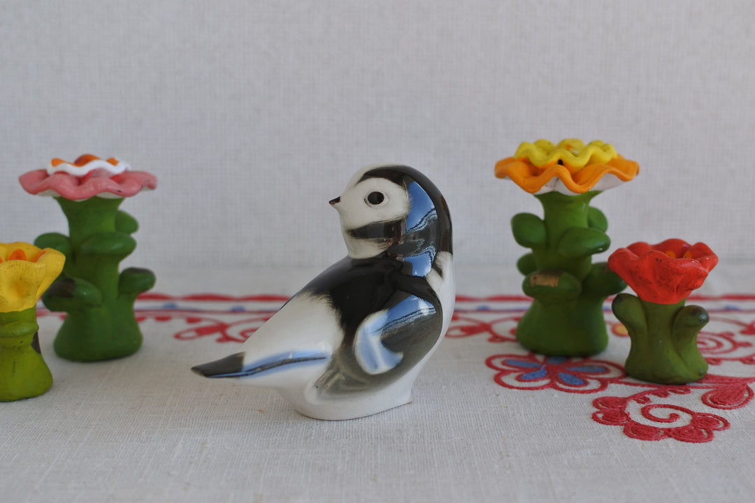 ロモノーソフ陶磁器　鳥　スネギリ(日本名　ウソ)