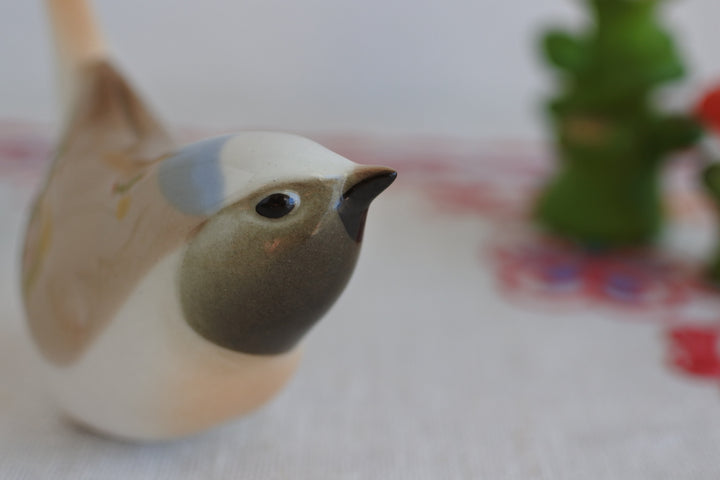 ロモノーソフ陶磁器　フィギア　鳥　ジョウビタキ