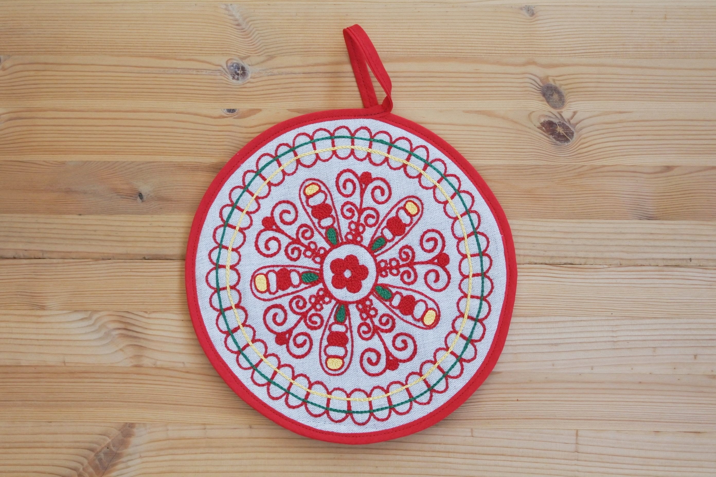 アルハンゲリスクの民芸 ロシア北方民芸 木箱 刺繍 リネン 白樺 幸せの