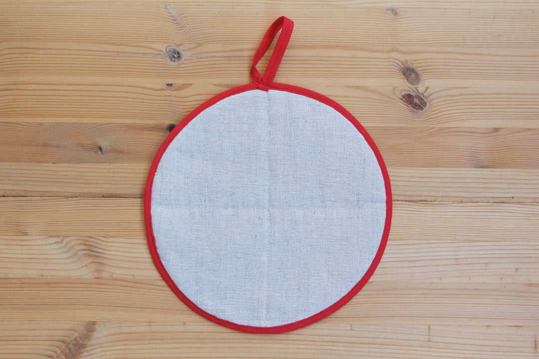 アルハンゲリスクの刺繍　なべ敷　大輪
