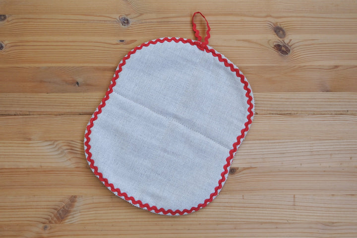 アルハンゲリスクの刺繍　なべ敷　大輪の鳥