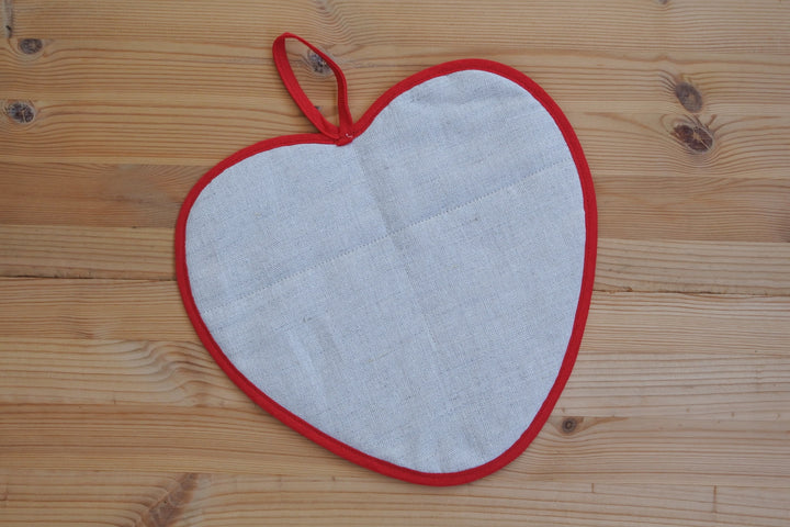 アルハンゲリスクの刺繍なべしき 　ハート　大きいサイズ