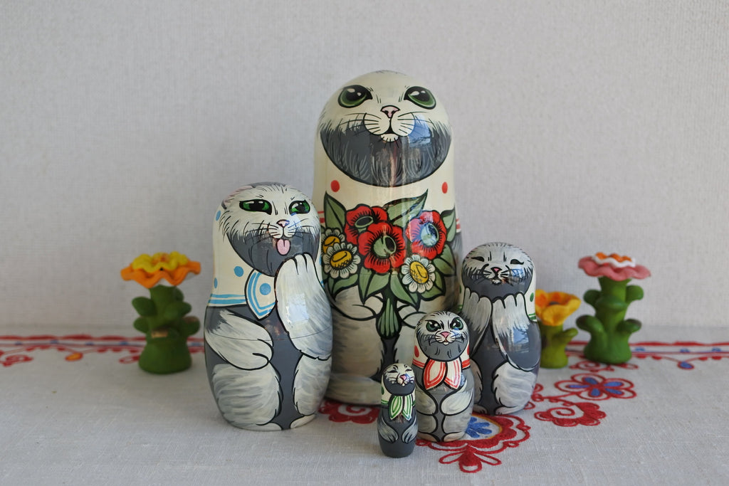 マトリョーシカ 夏のお祝い 猫マトリョーシカ 5ピース ロシア民芸品