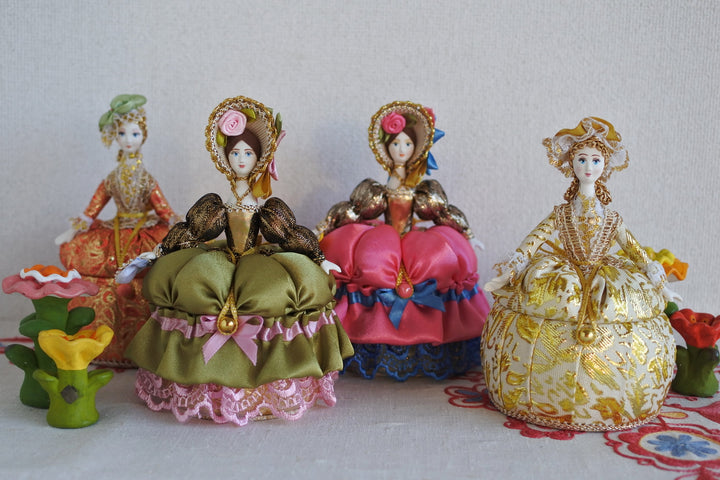 女帝のジュエリーボックス　若草色のドレス