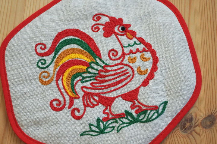 アルハンゲリスクの刺繍　鍋敷き　おんどり