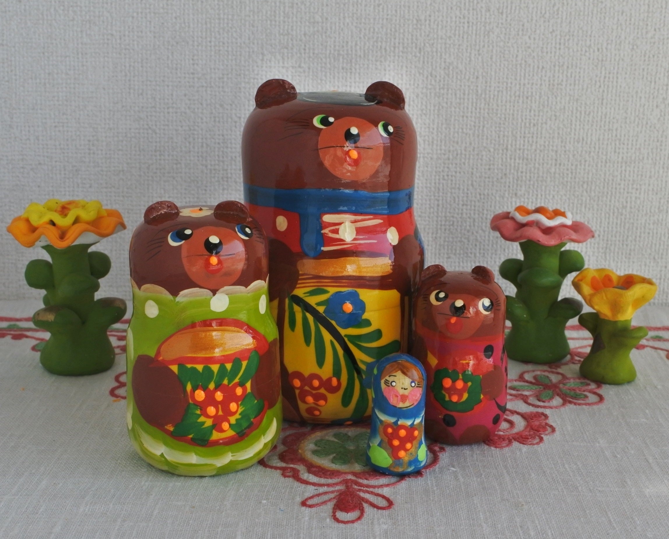 マトリョーシカ 童話３びきのくま 4ピース ロシア民芸品 ロシア雑貨い 